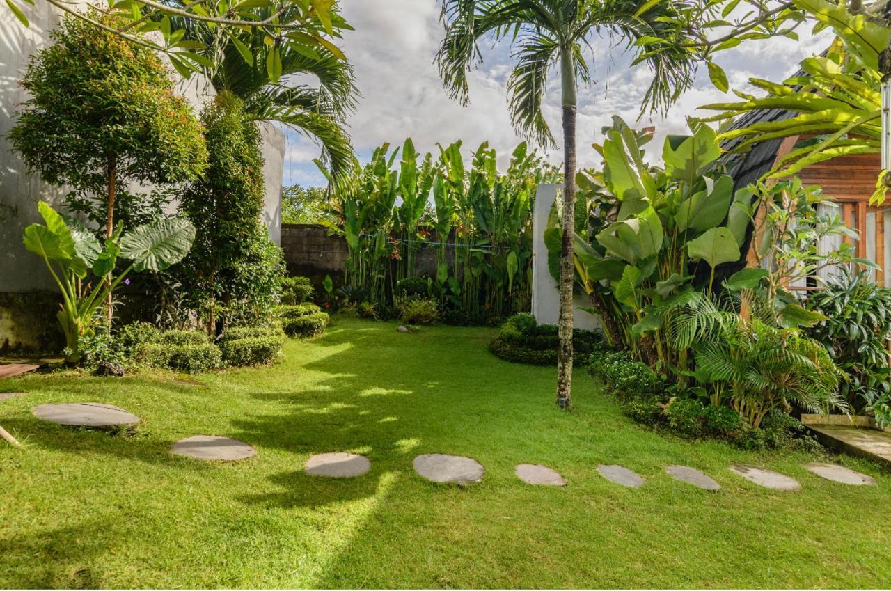 Pondok Chesia Homestay Canggu  Luaran gambar